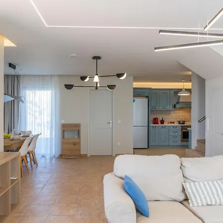 Erato - Private Pool